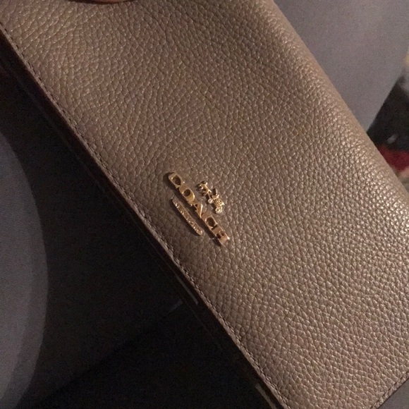 Coach Handbags - #🎉FLASH SALE!💐 Pretty Coach Wrislet 🌸